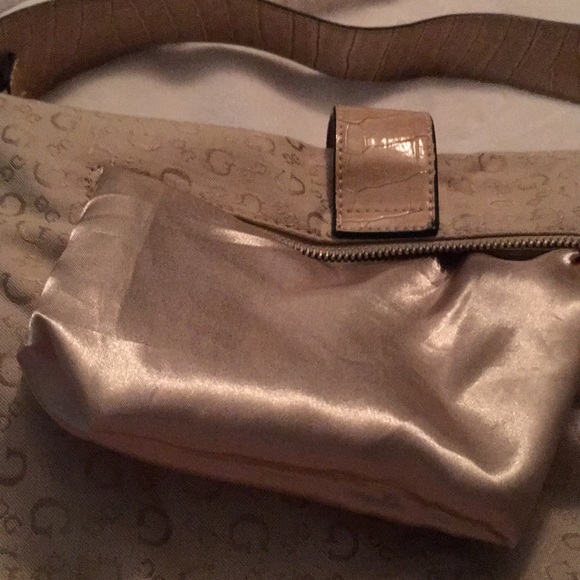 GUESS Shoulder Bag with Faux Croco Trim - Picture 14 of 17